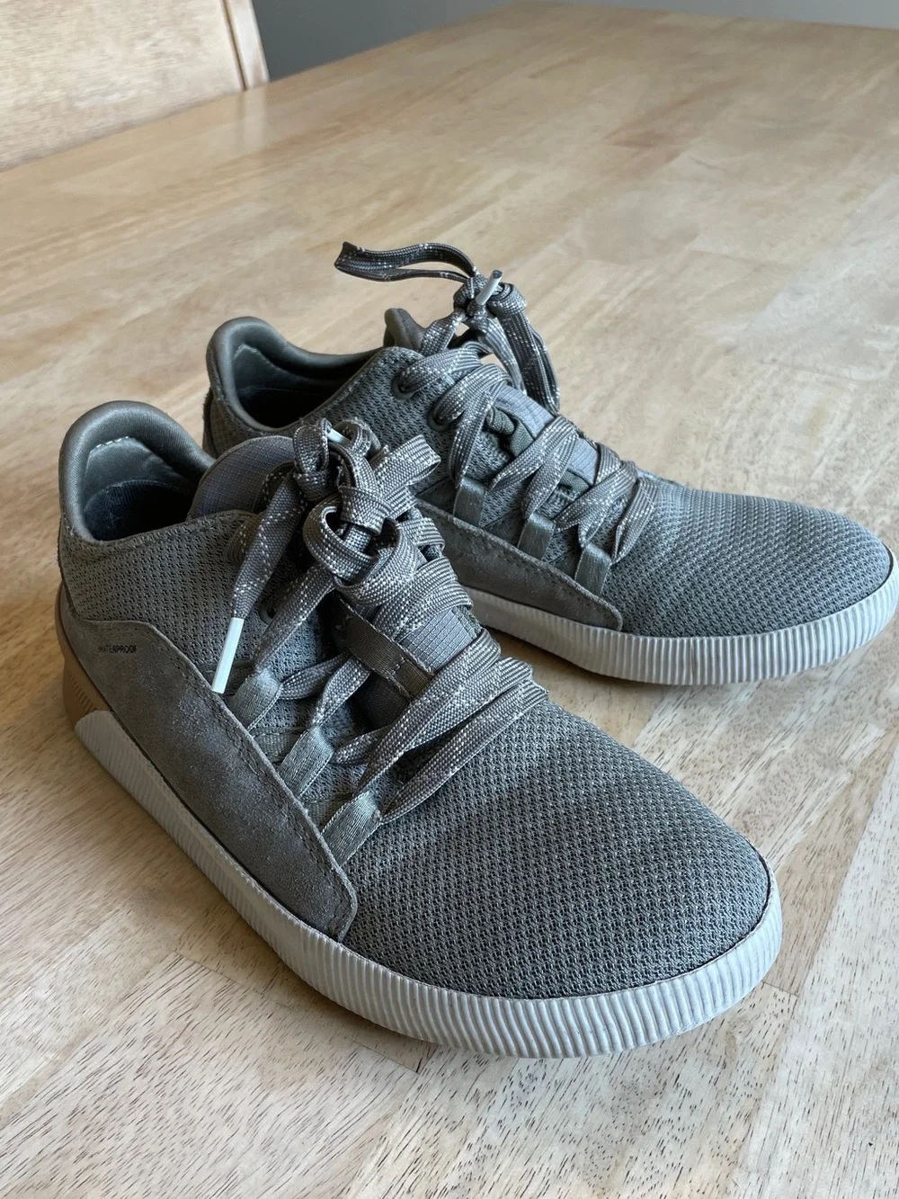SOREL, Women’s Mesh Waterproof Sneakers, Green / Taupe